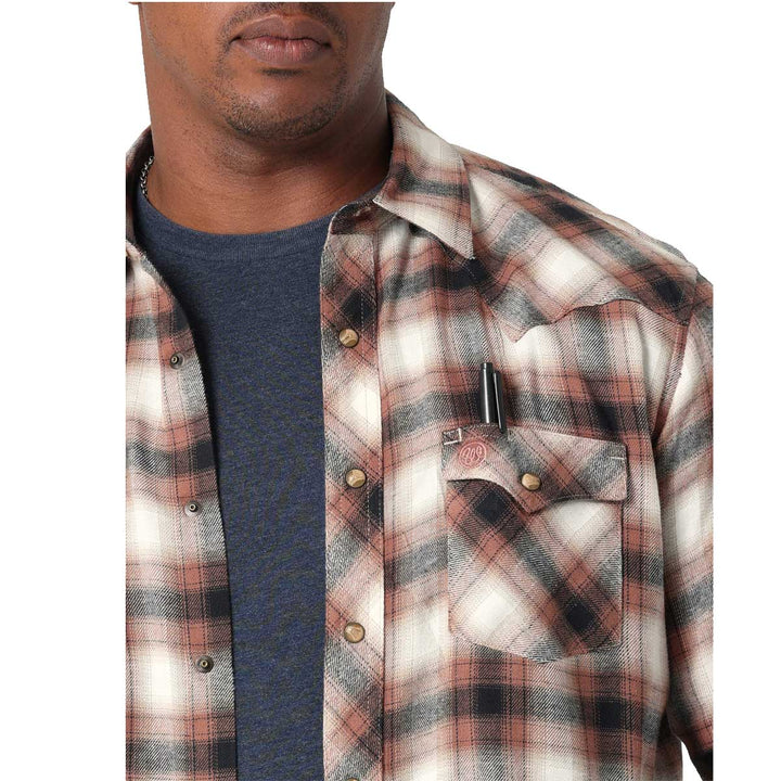 Wrangler Men's Western Retro Flannel Long Sleeve Shirt