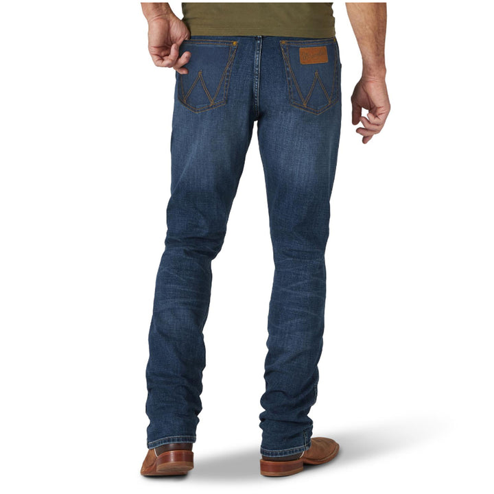 Wrangler Men's Retro Premium Slim Fit Straight Jeans - Pedernales Falls